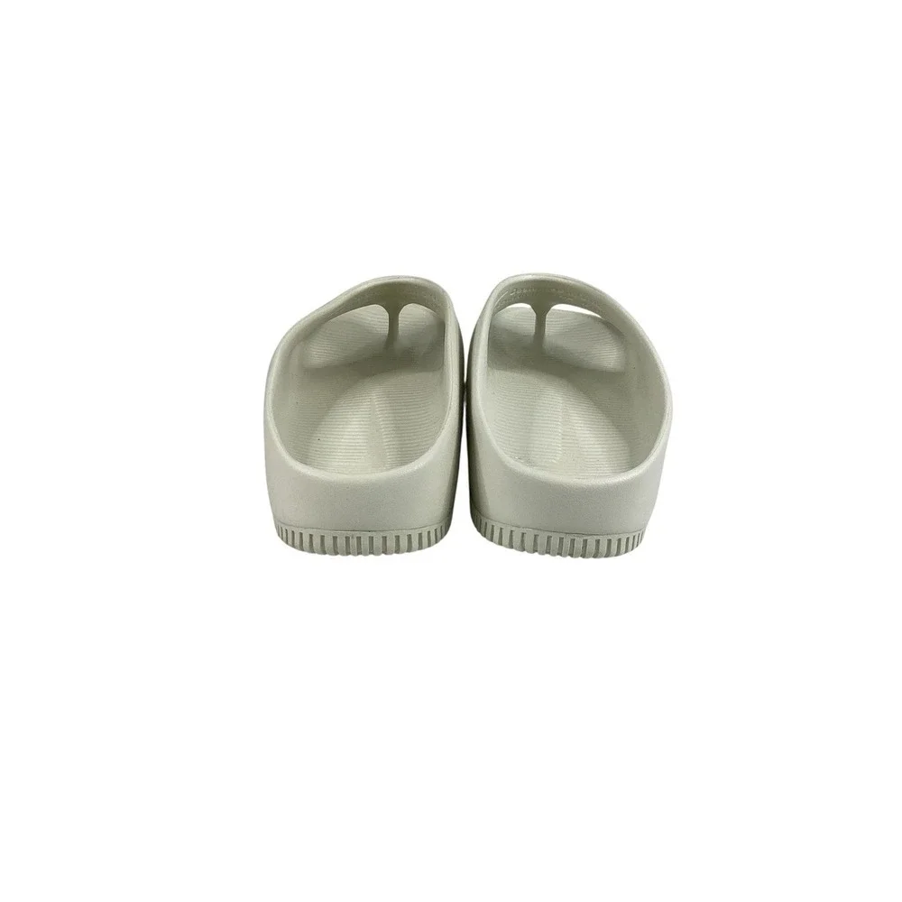 Nike Calm Flip Flop Womens Size 7 Men Size 6  No Box
